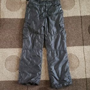 Gap kids snow pants. Can be boys or girls